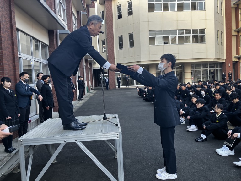 第45回全国高校生読書体験記コンクール　優良賞を受賞しました