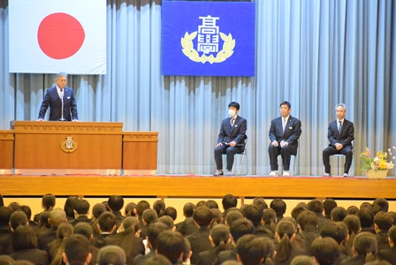 令和8年度　始業式・新任式・受賞伝達式を行いました。
