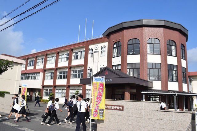 大隅地区専門高校フェスタを開催しました。